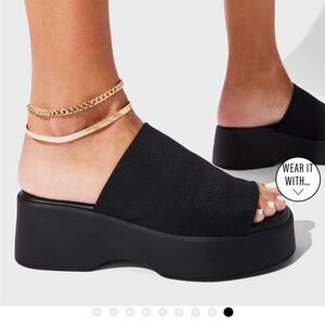 Steve Madden Elastic Slinky Slides